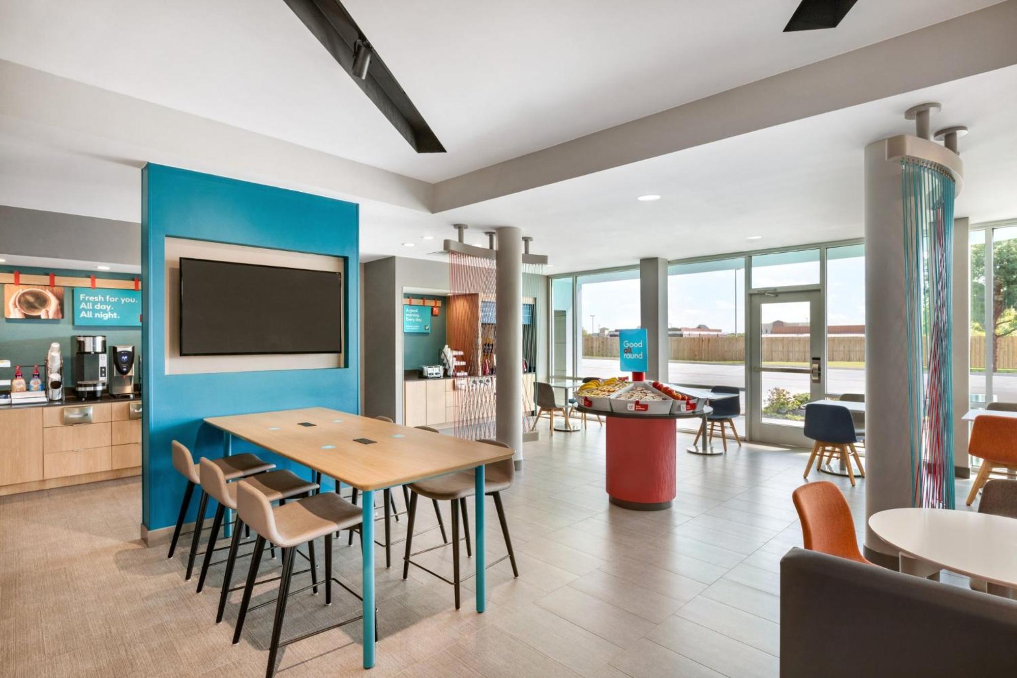 Avid - By Ihg Staunton